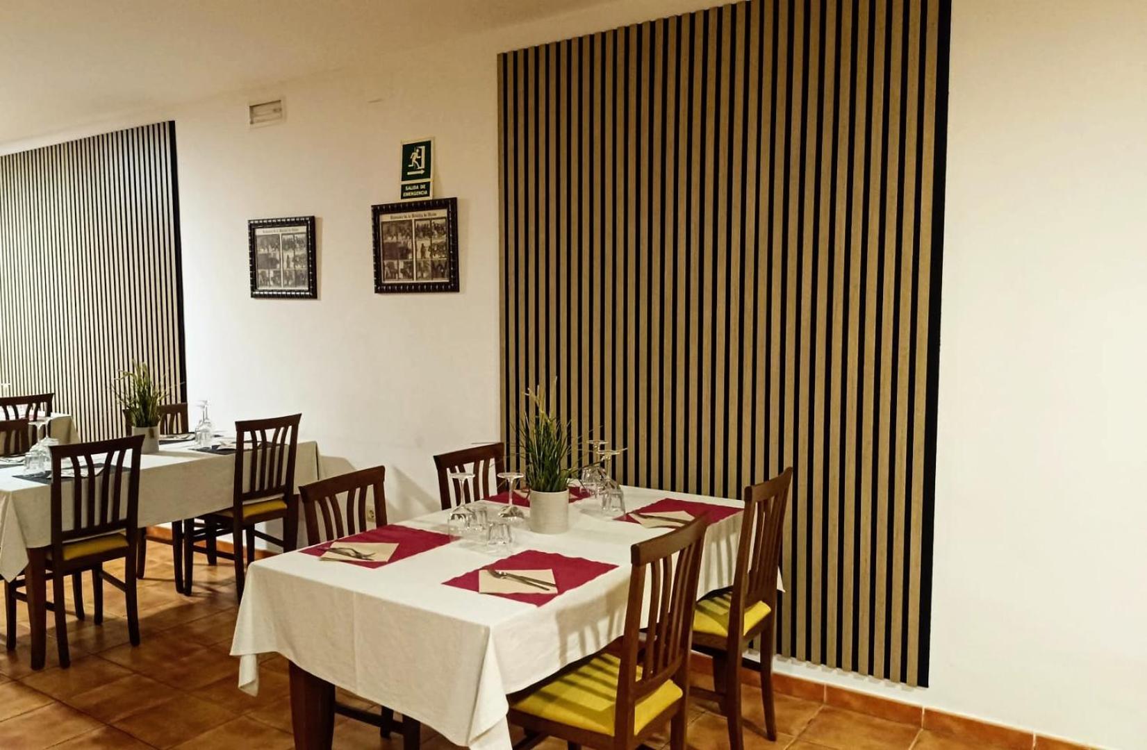 Hostal Restaurante Bustos Villarrubio Экстерьер фото