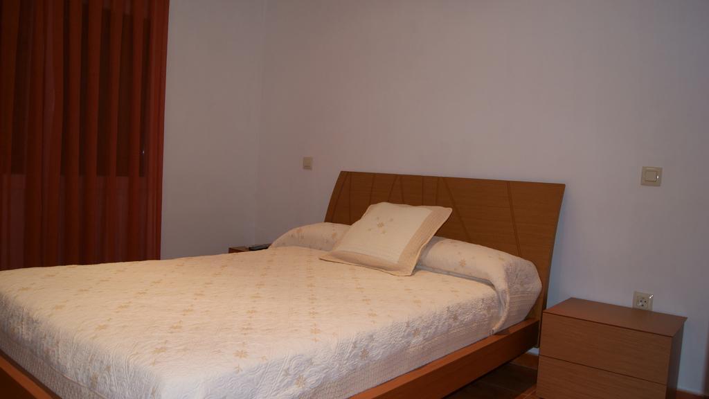 Hostal Restaurante Bustos Villarrubio Экстерьер фото